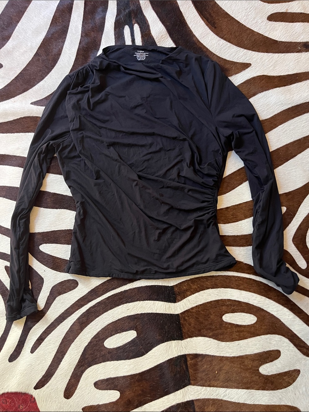 Black Long-Sleeve Ruched Crewneck Top - Women